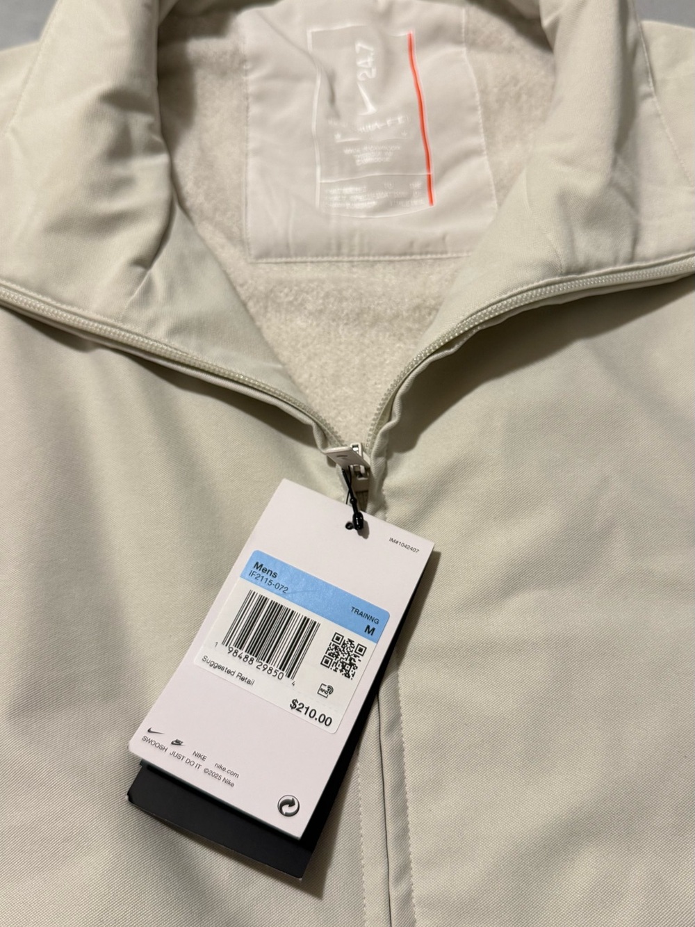 Nike Women's Light Sage Bomber Jacket - Picture 7 of 12